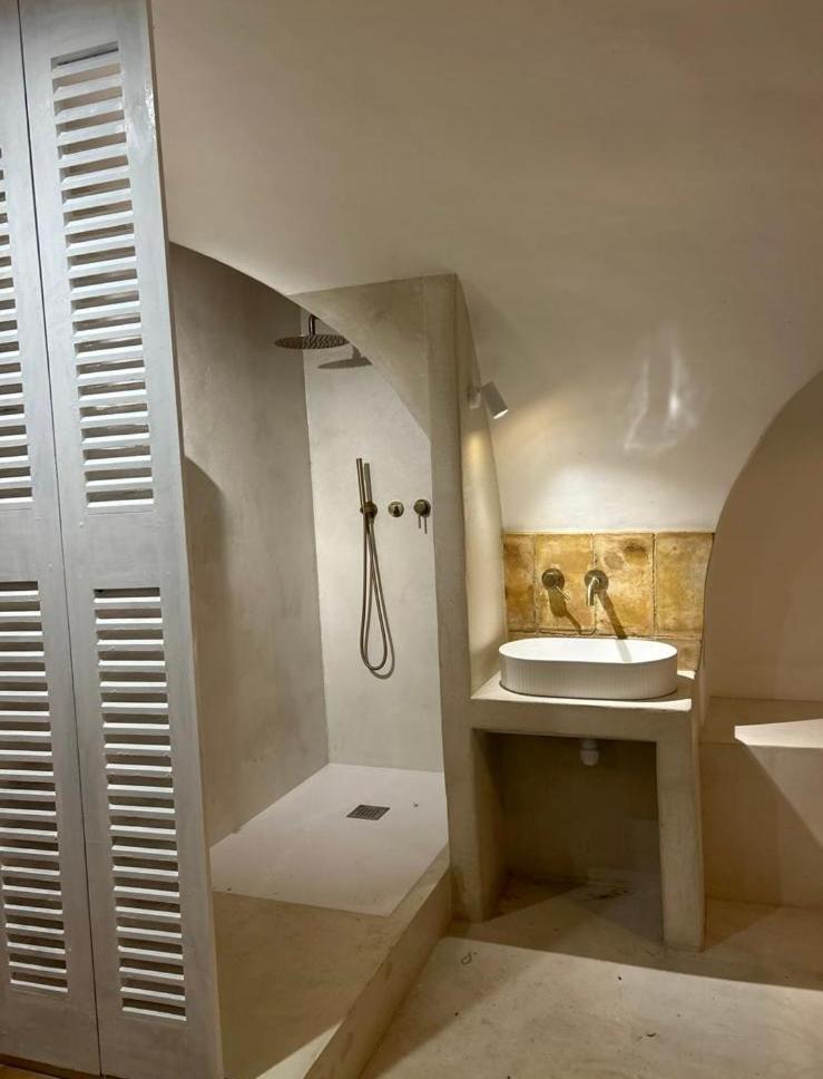 Les Roches Bed and Breakfast Comprégnac Buitenkant foto